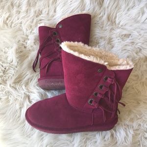 Bearpaw Arya boots red size 7 with side Fringe